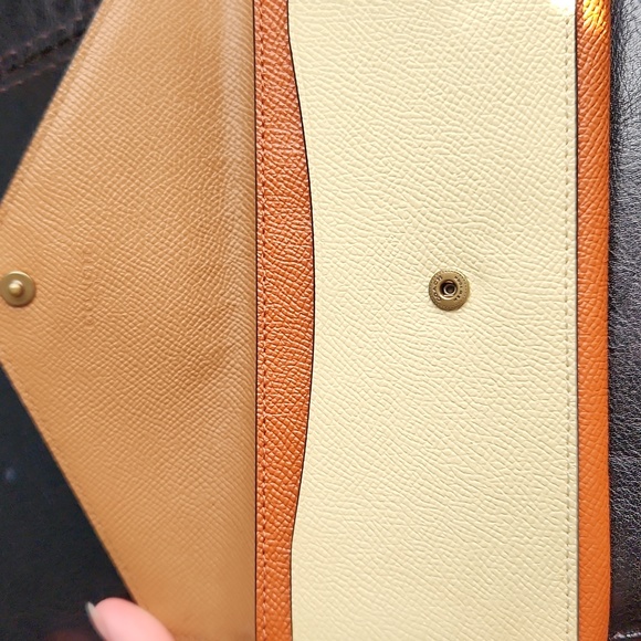 Coach two tone long wallet - Picture 5 of 10